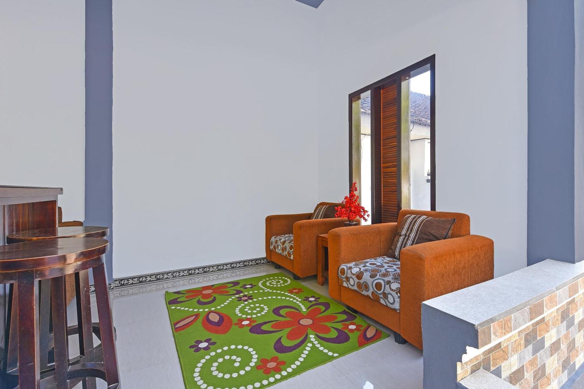Oyo 91192 Homestay Antara Gilimanuk Εξωτερικό φωτογραφία